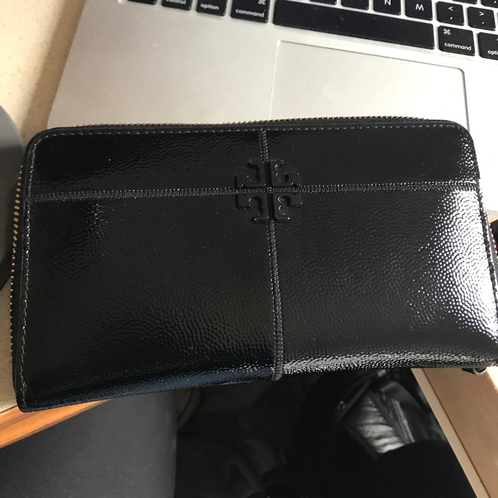 Tory Burch black wallet
